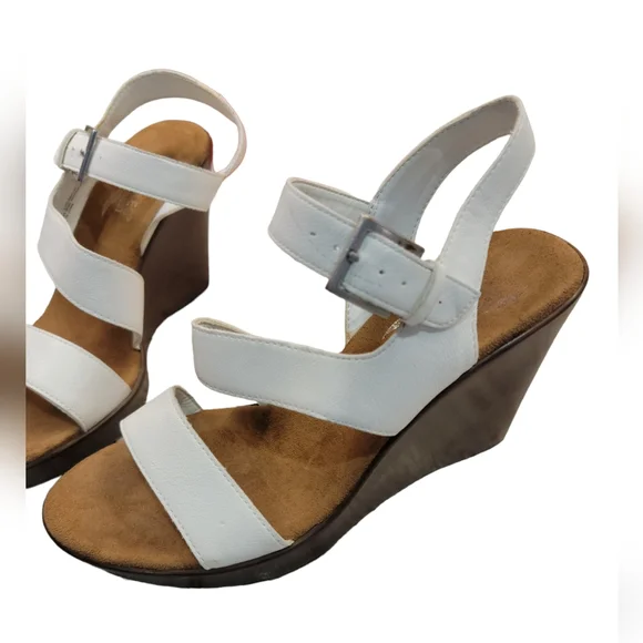 AEROSOLES Heel Rest Wedge Sandals - Picture 6 of 10